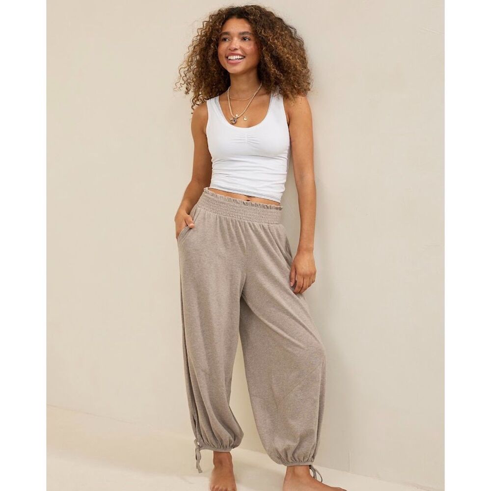 NEW Aerie Women's Pants S Happiest jogger pants baggy wide leg Taupe beige tan